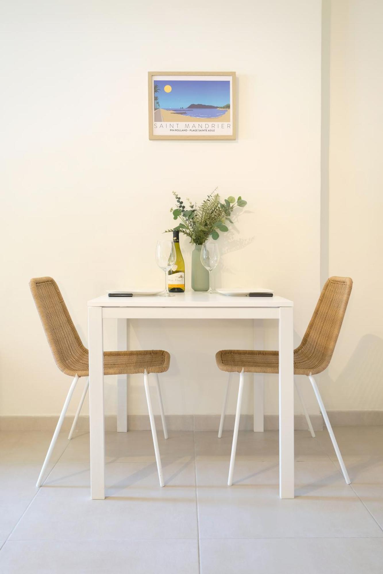 Studio Renove, 5Mn Plage, Terrasse, Clim, Velos Saint-Mandrier-sur-Mer Luaran gambar